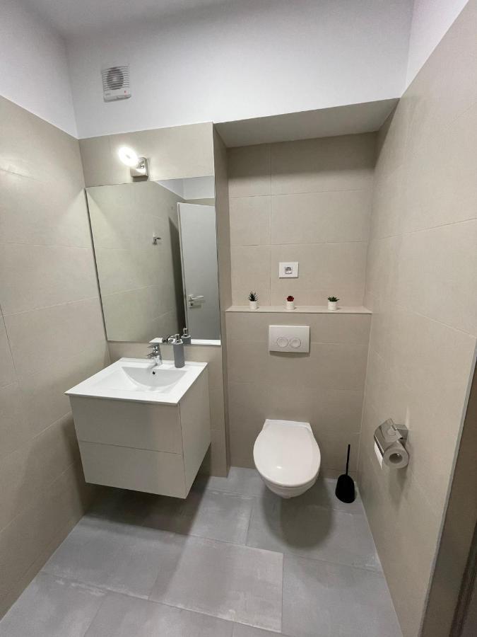 Mirage Sea Breeze Apartment Mamaia Exterior foto